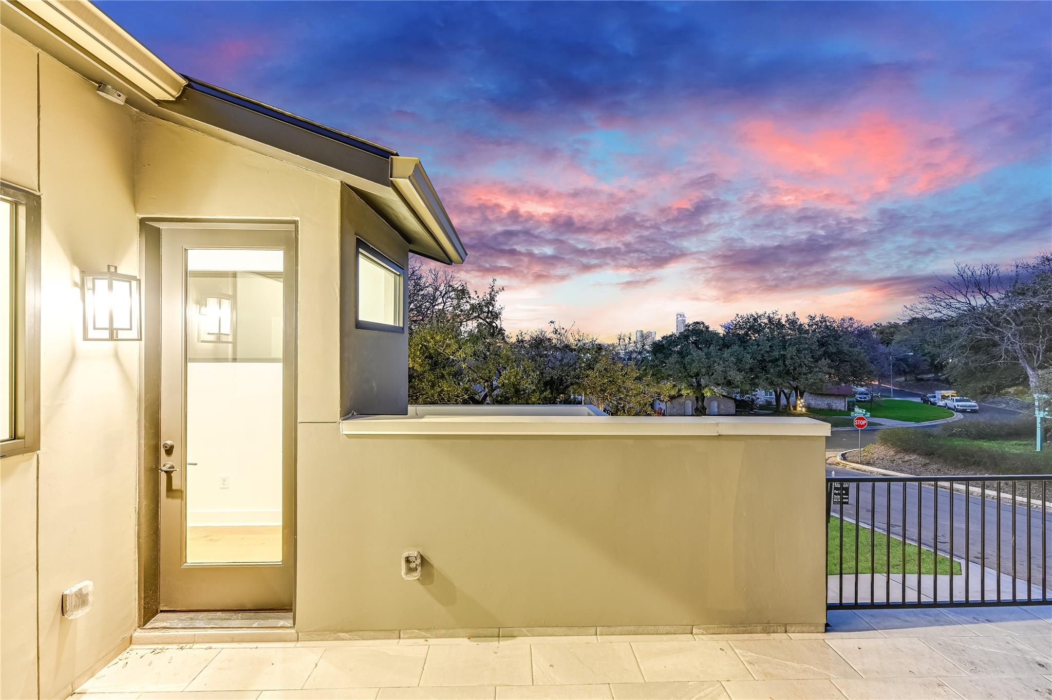 2401 Trailside Dr # B, Austin, TX 78704
