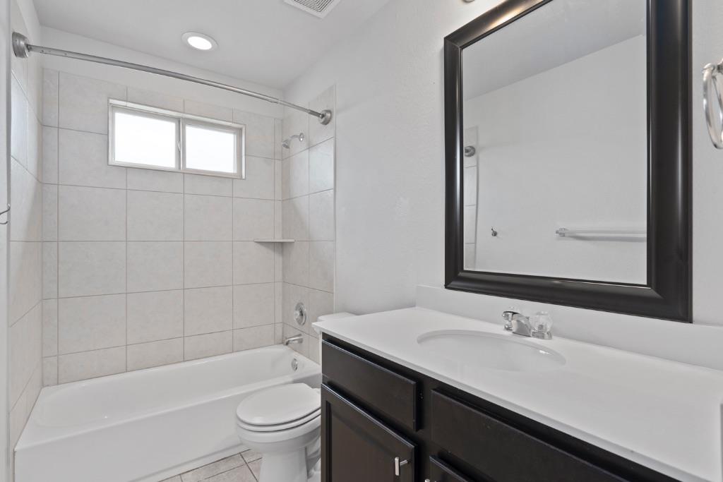 232 Triumph Rd, Buda, TX 78610