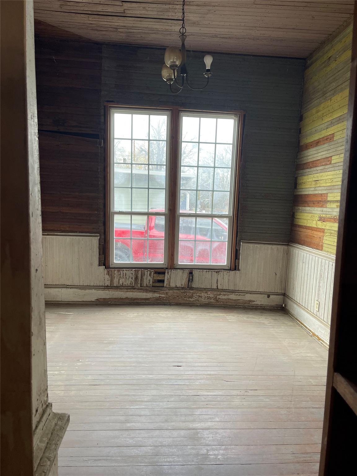 505 S Avenue C Ave, Elgin, TX 78621