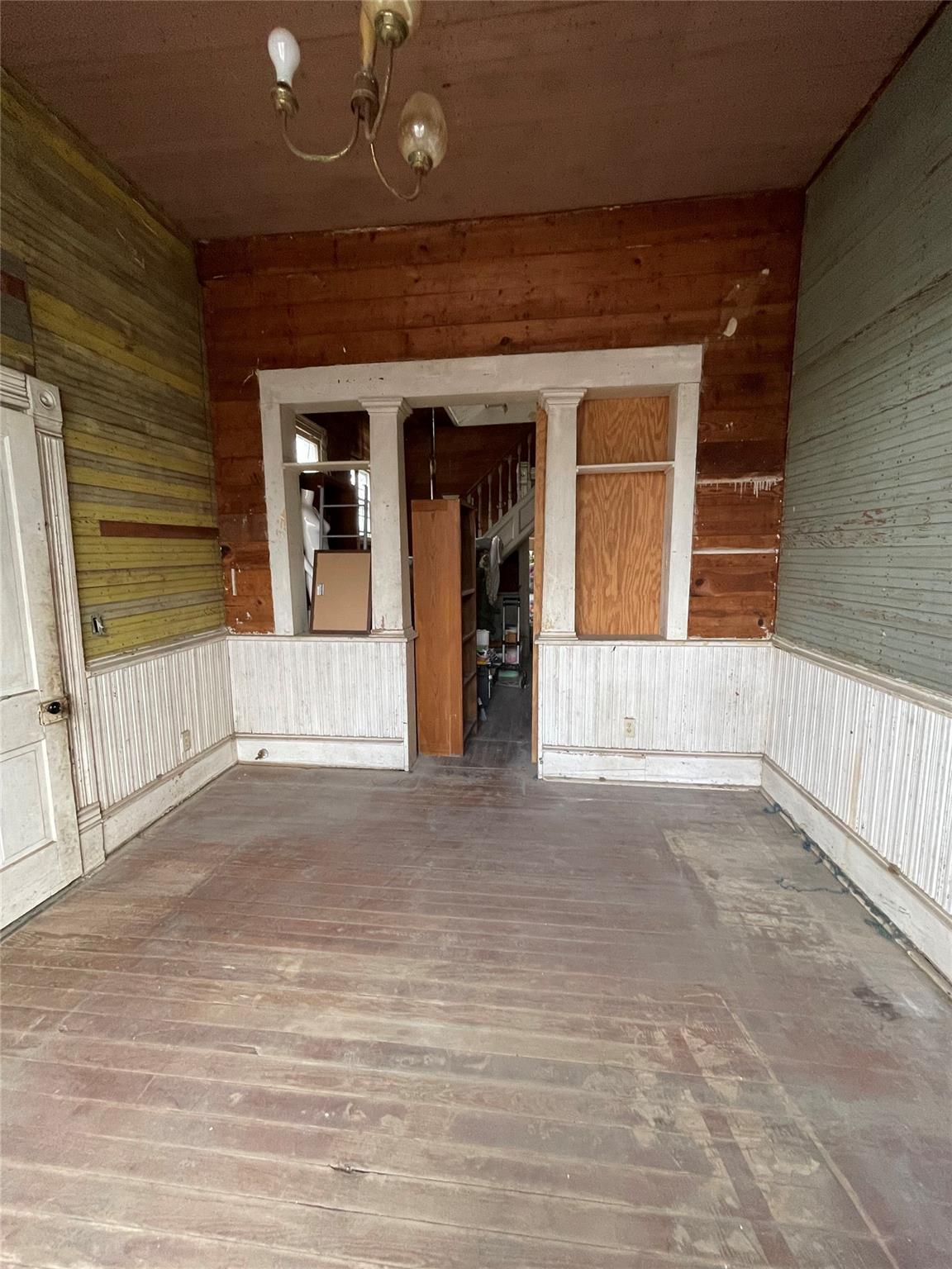 505 S Avenue C Ave, Elgin, TX 78621