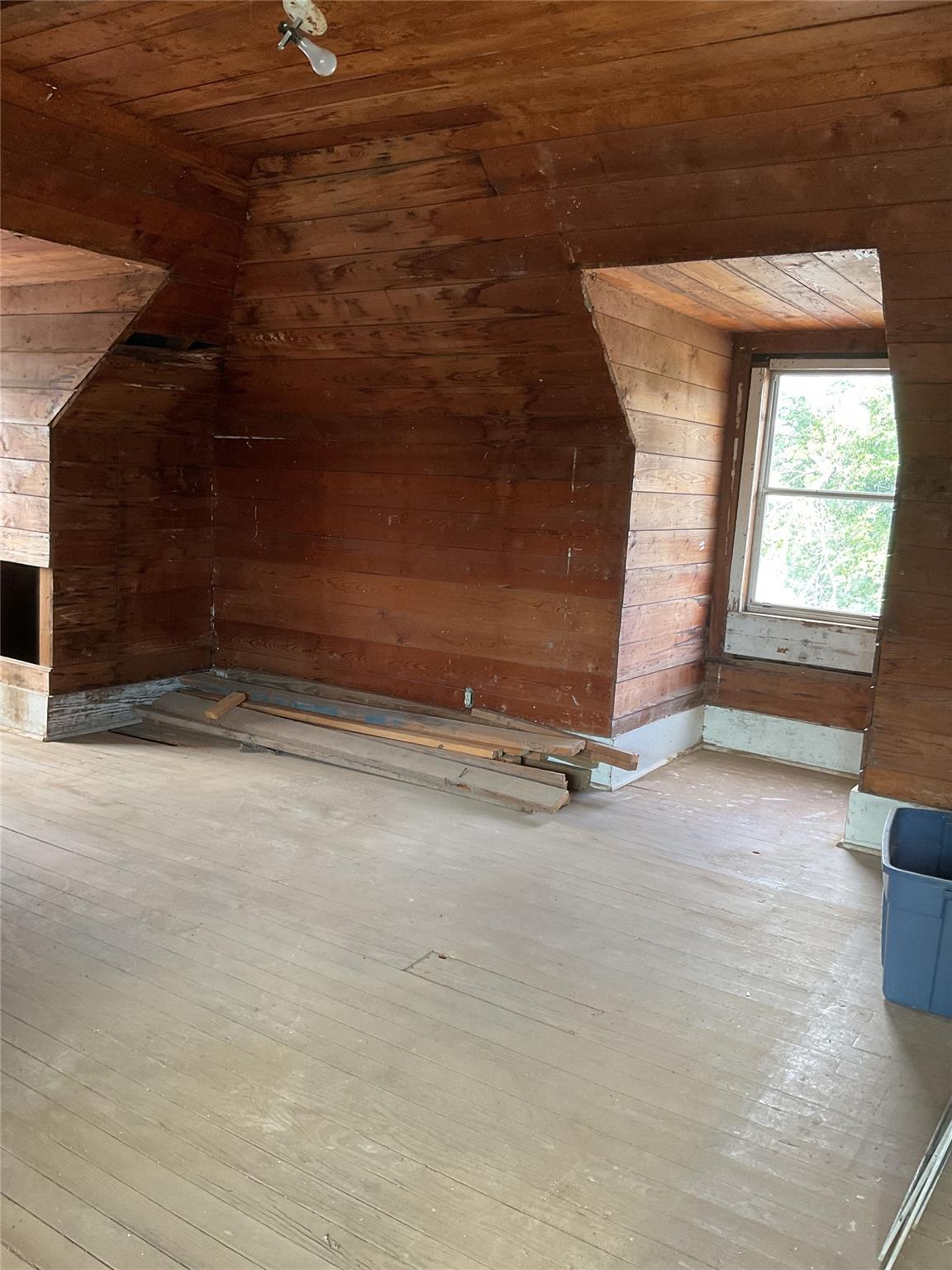 505 S Avenue C Ave, Elgin, TX 78621