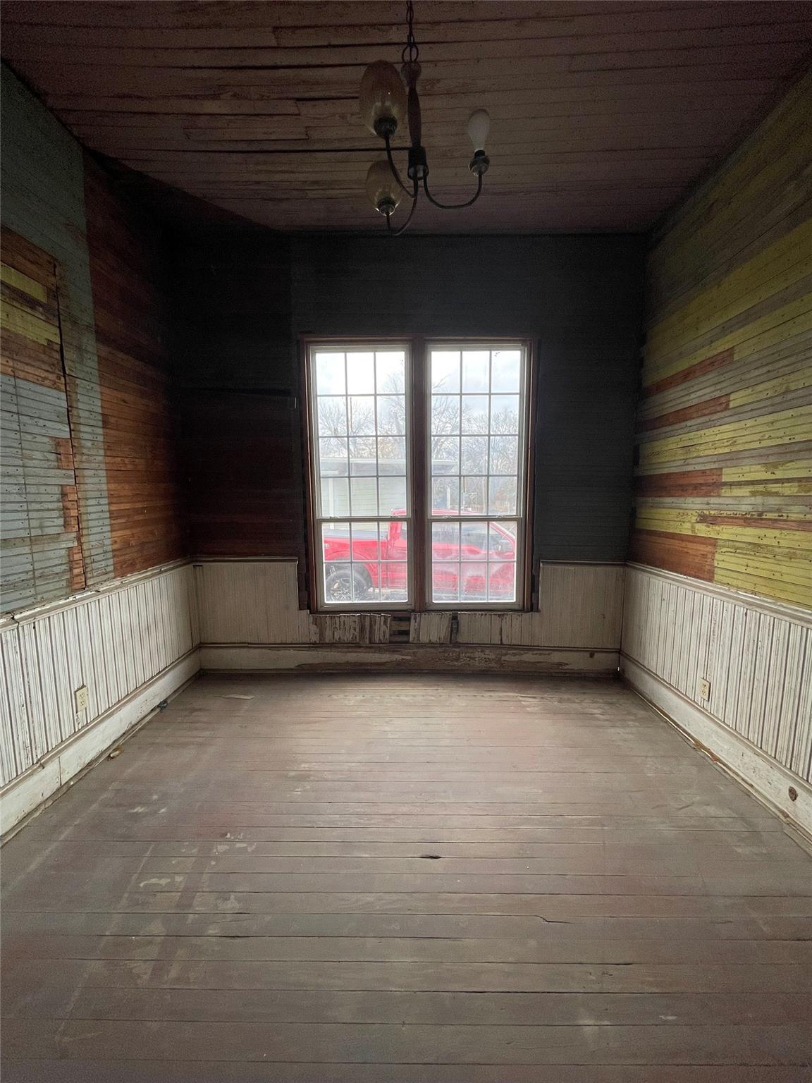 505 S Avenue C Ave, Elgin, TX 78621