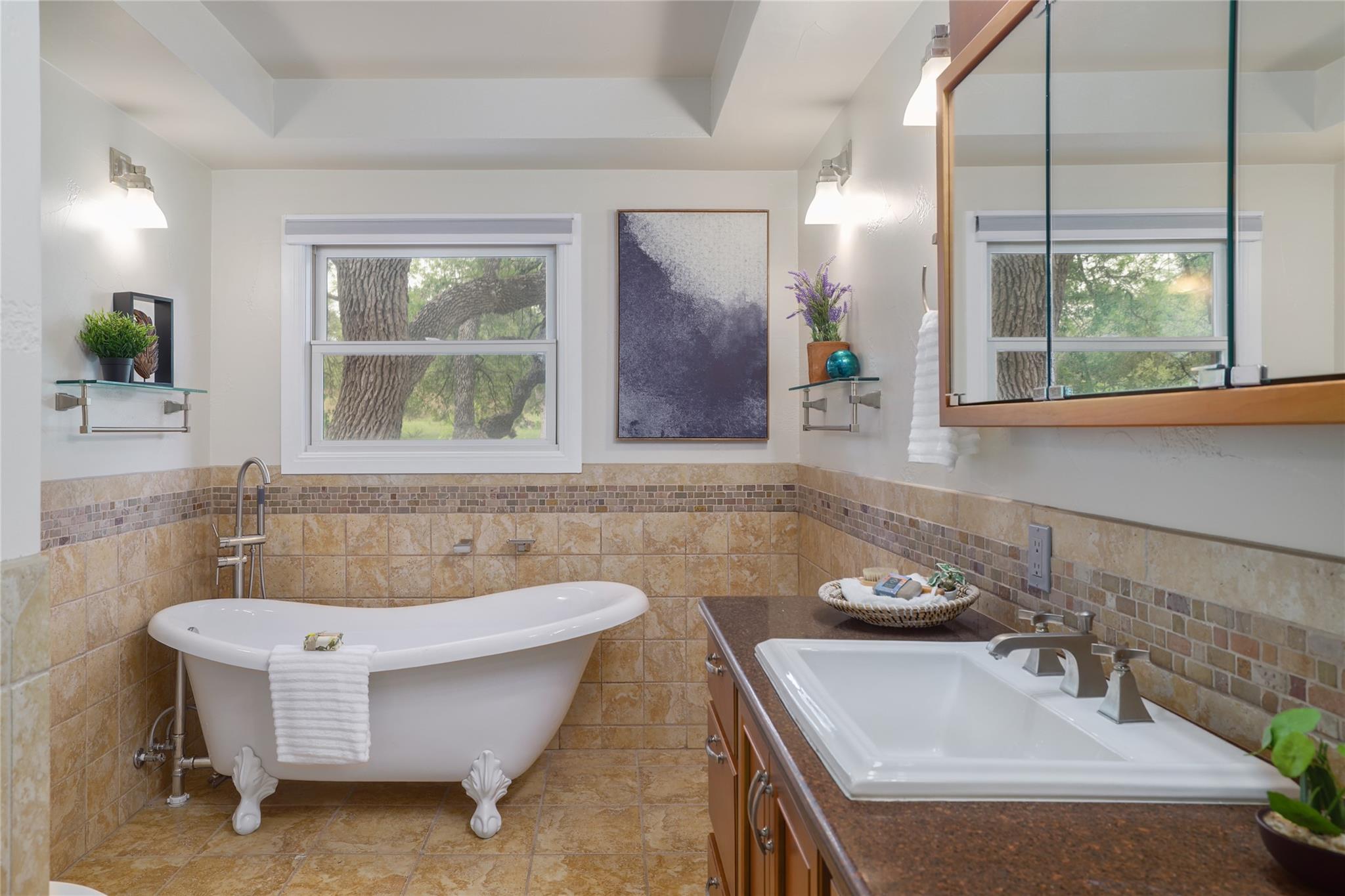 16 Tall Oaks Trl, Austin, TX 78737