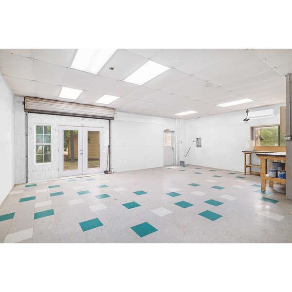 16 Tall Oaks Trl, Austin, TX 78737