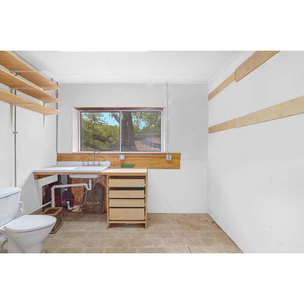 16 Tall Oaks Trl, Austin, TX 78737