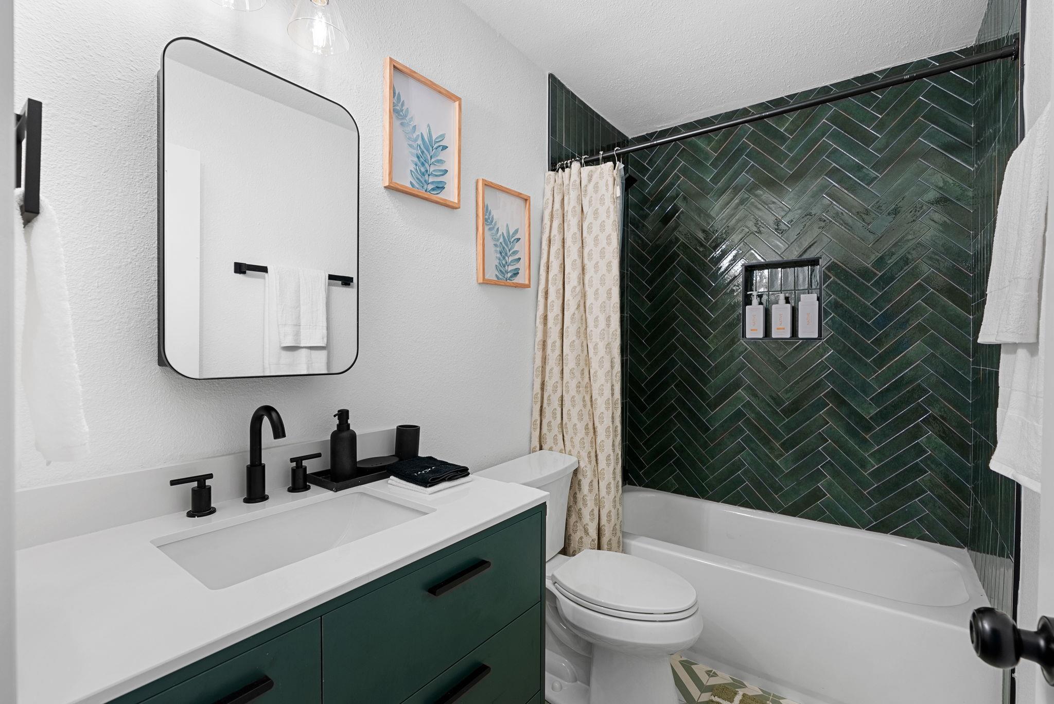 1323 Southport Dr # D, Austin, TX 78704