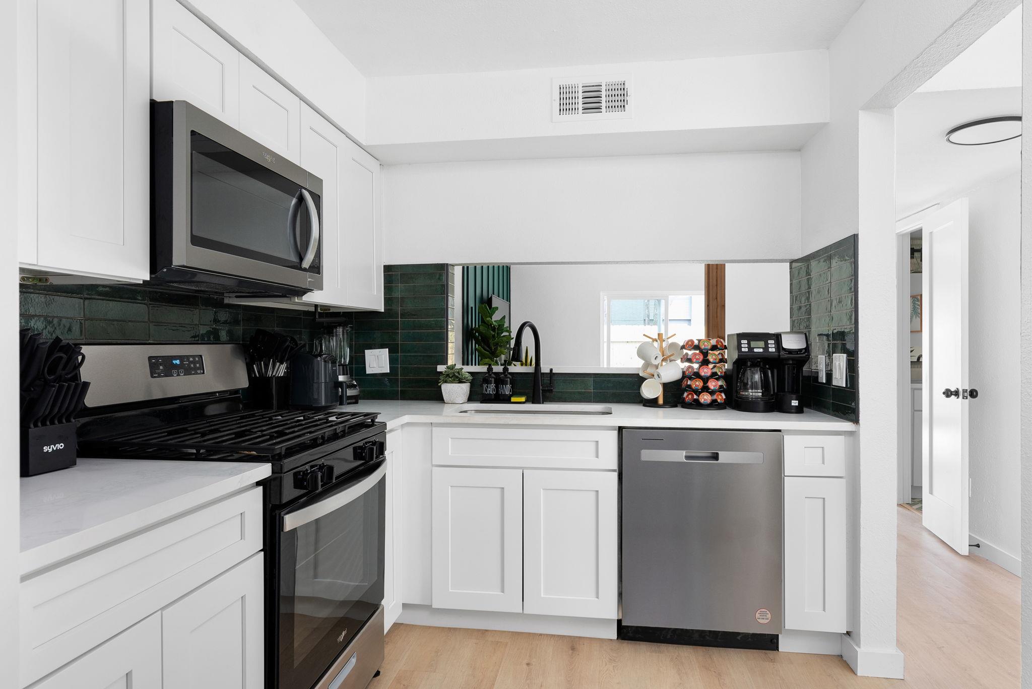 1323 Southport Dr # D, Austin, TX 78704