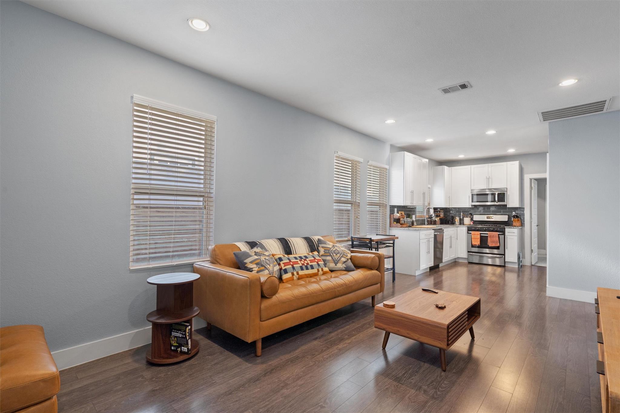2102 E 14th St # A, Austin, TX 78702