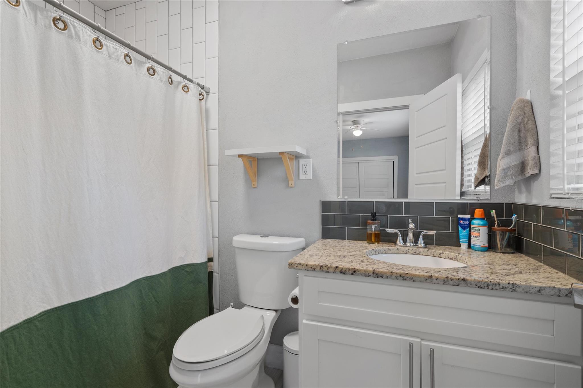 2102 E 14th St # A, Austin, TX 78702