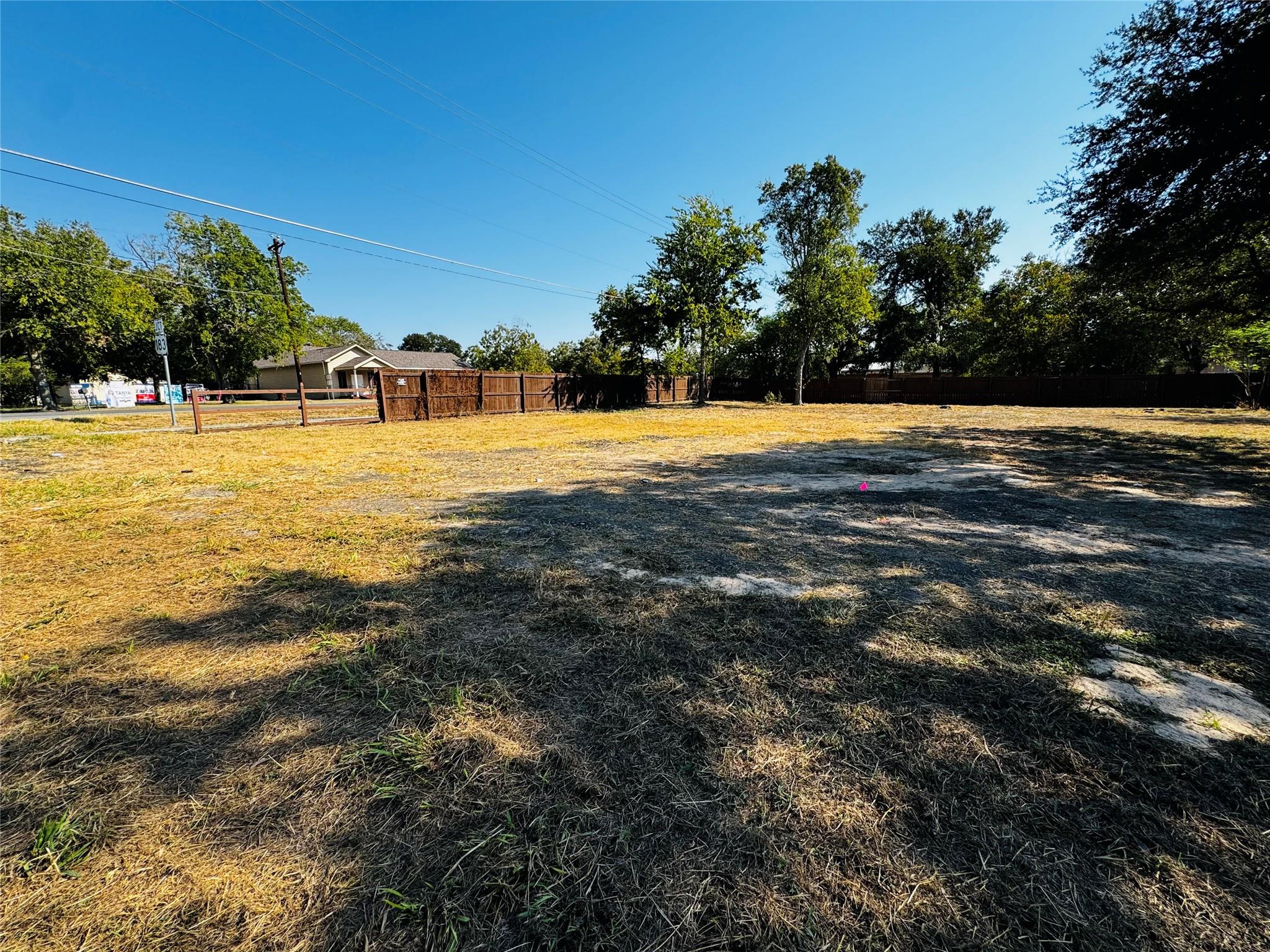 1322 Green St, Lockhart, TX 78644