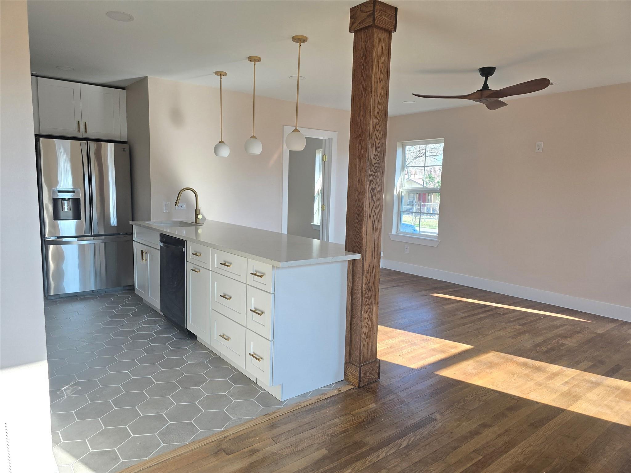 216 Armstrong St, San Marcos, TX 78666