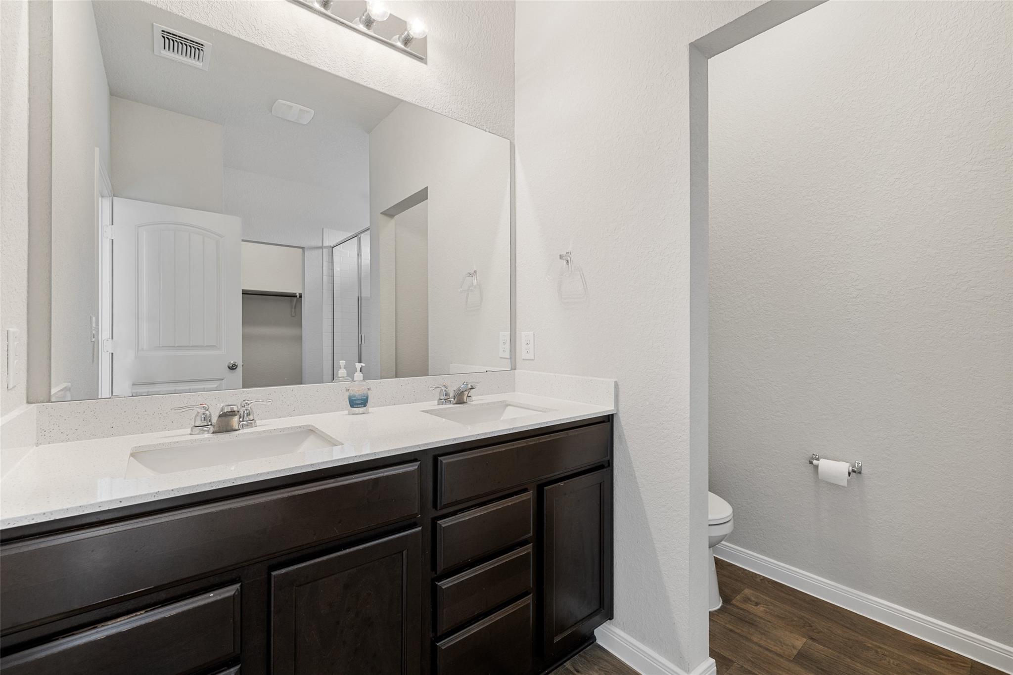 119 Stellamar Dr, Hutto, TX 78634