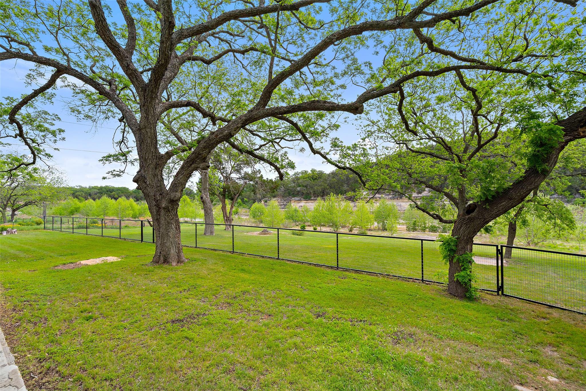 2410 Flite Acres Rd, Wimberley, TX 78676