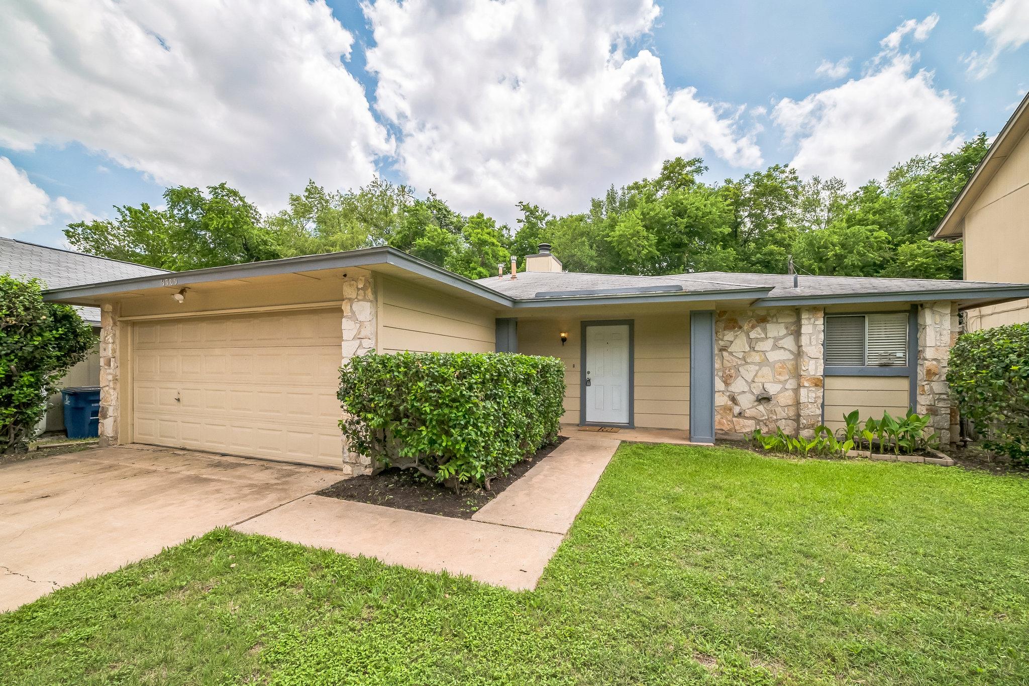 9709 Meadowheath Dr, Austin, TX 78729