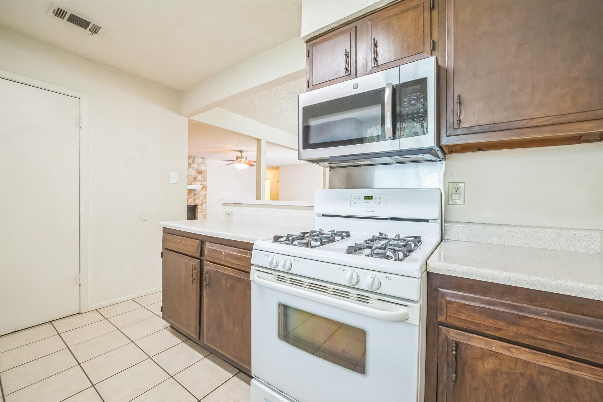 9709 Meadowheath Dr, Austin, TX 78729