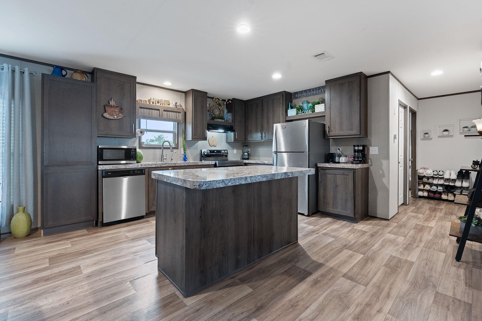 121 Fate Ct, Kyle, TX 78640