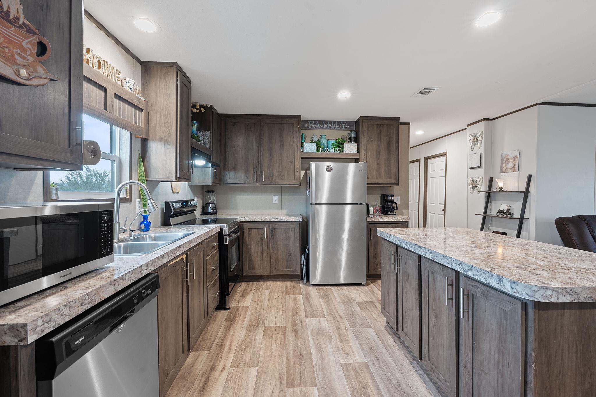 121 Fate Ct, Kyle, TX 78640