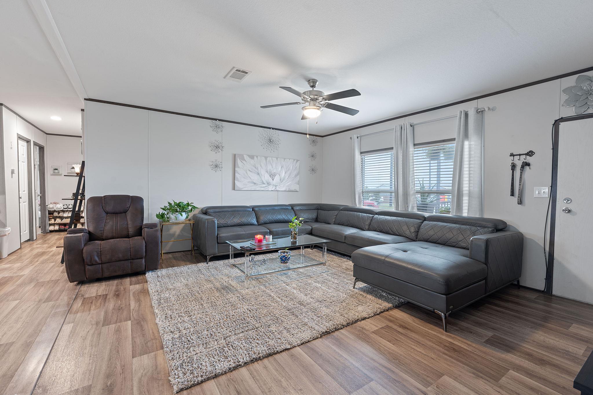 121 Fate Ct, Kyle, TX 78640