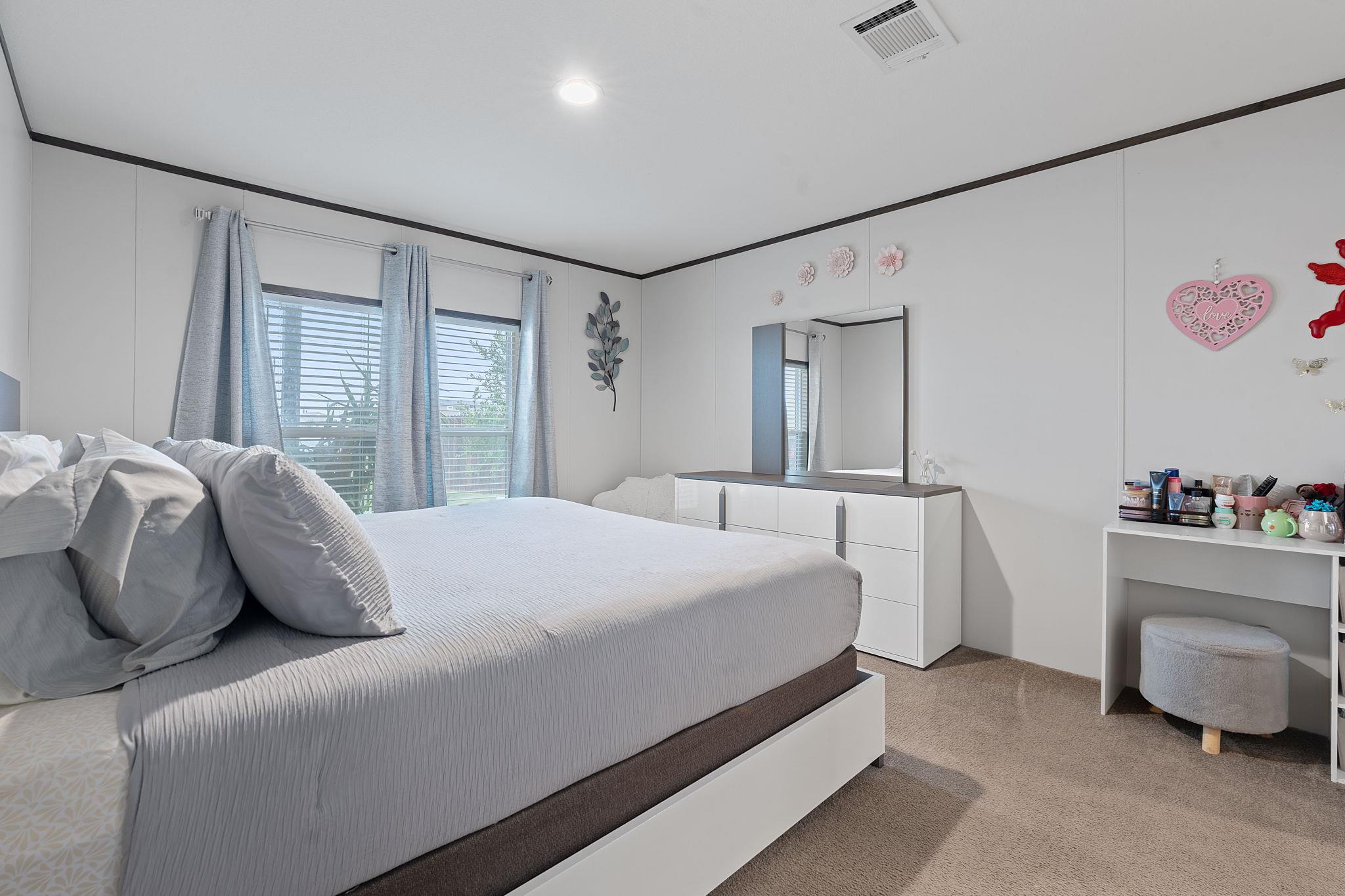 121 Fate Ct, Kyle, TX 78640