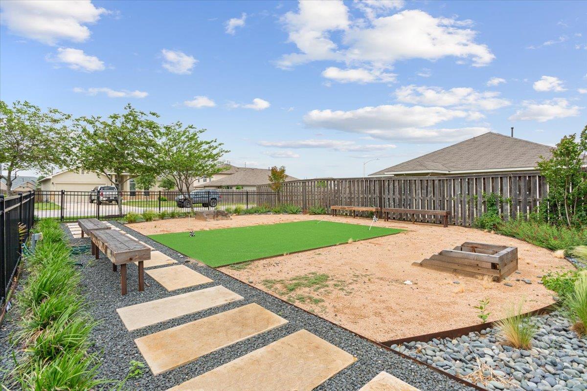 1504 Maier Dr, Pflugerville, TX 78660