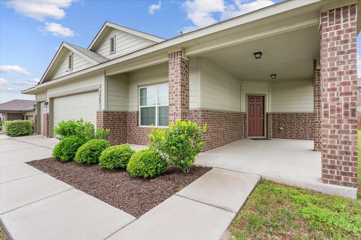 1504 Maier Dr, Pflugerville, TX 78660