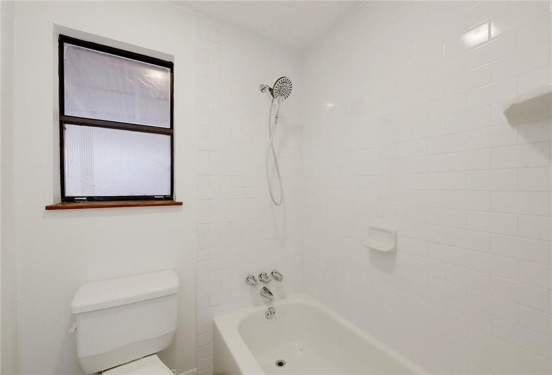 2405 E 10th St, Austin, TX 78702