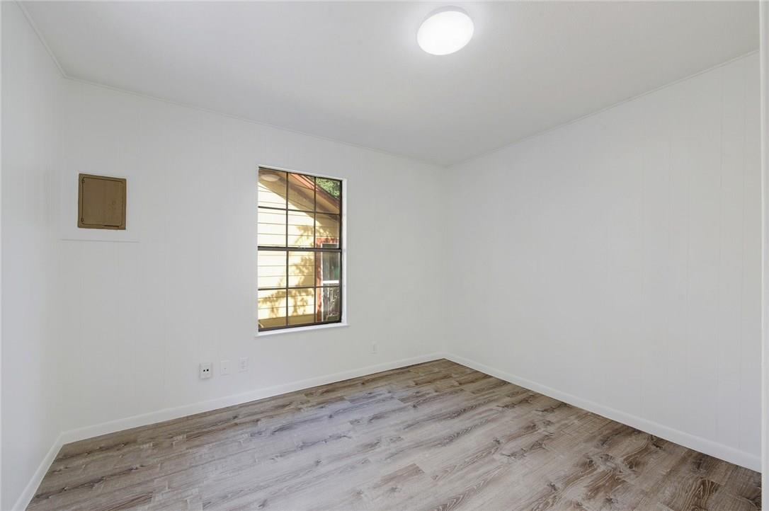 2405 E 10th St, Austin, TX 78702