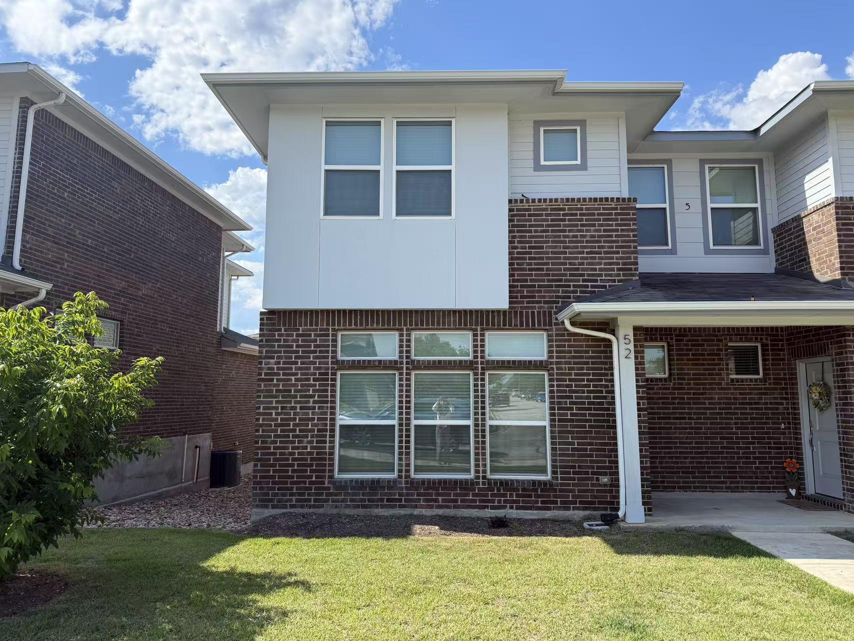 605 W South St # 52, Leander, TX 78641