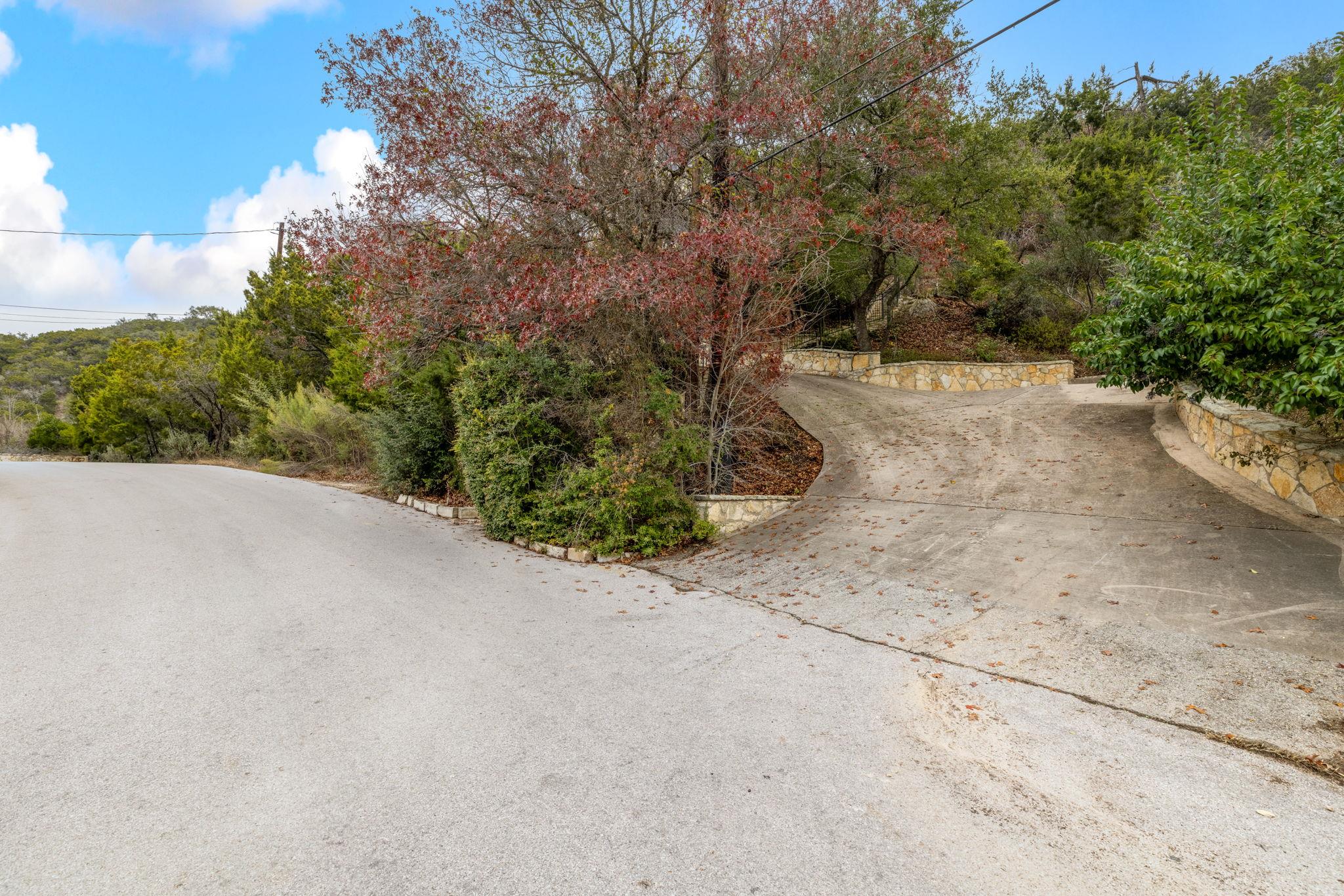 5310 Scenic View Dr, Austin, TX 78746