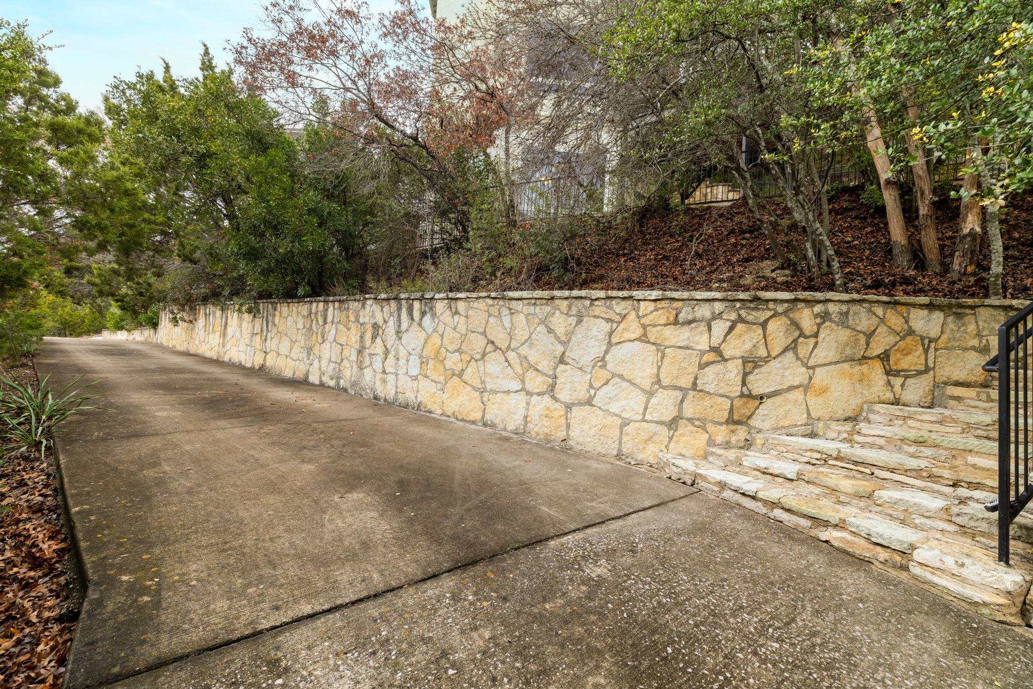 5310 Scenic View Dr, Austin, TX 78746