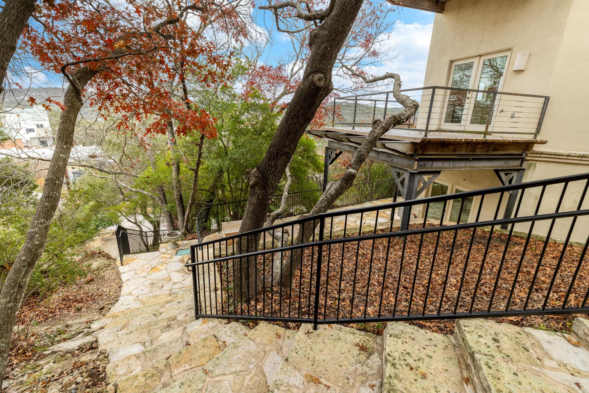 5310 Scenic View Dr, Austin, TX 78746
