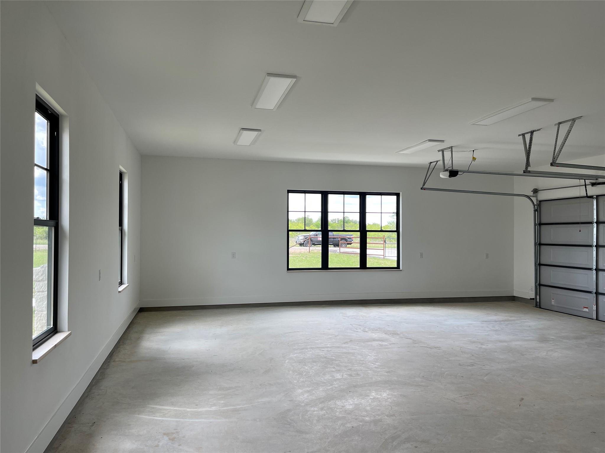 1754 County Road 146 Rd, Georgetown, TX 78633