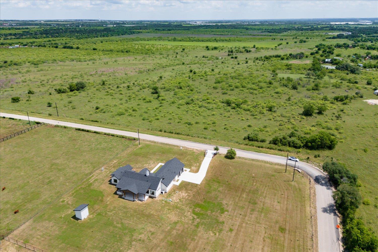 1754 County Road 146 Rd, Georgetown, TX 78633