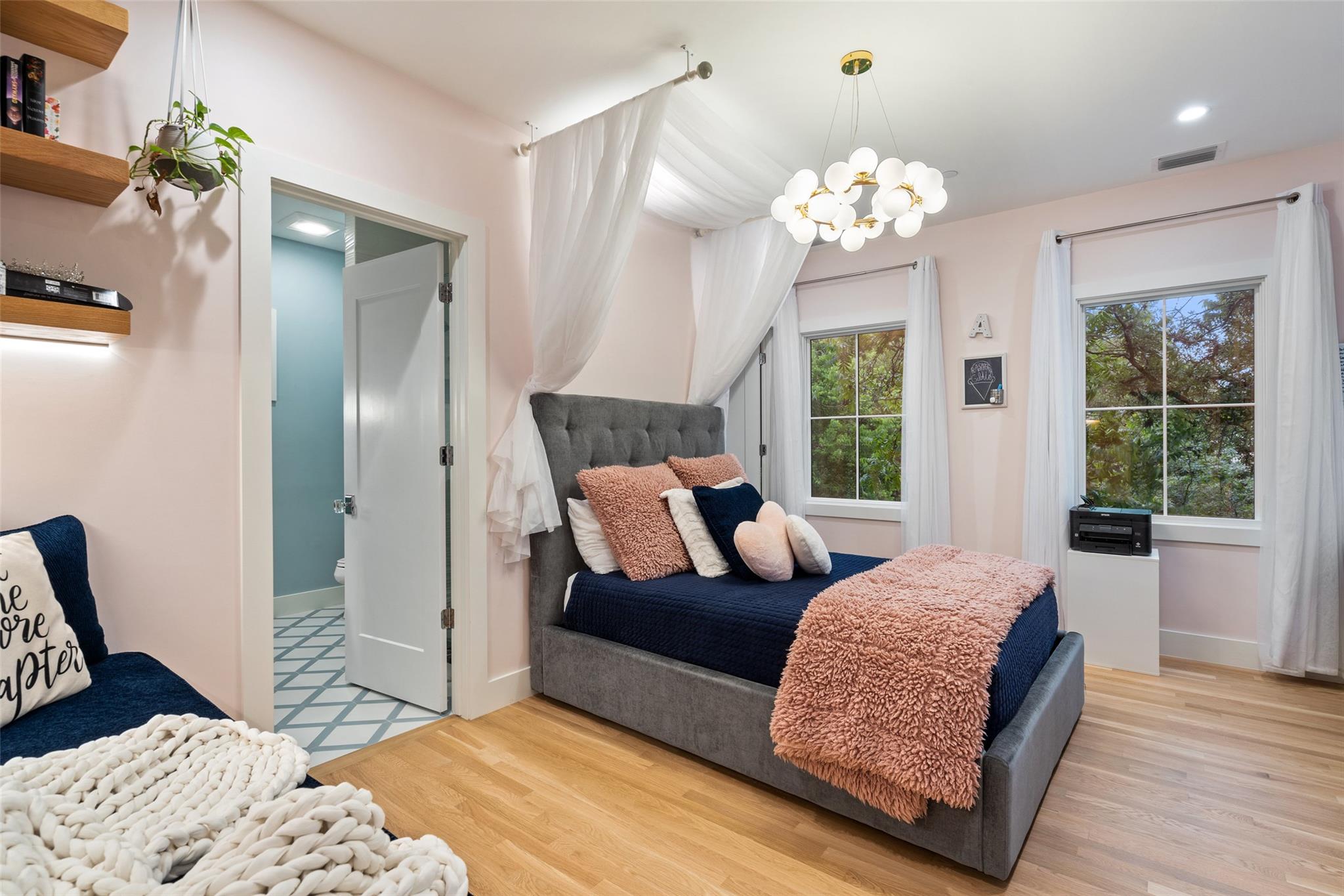 4203 Balcones Dr, Austin, TX 78731