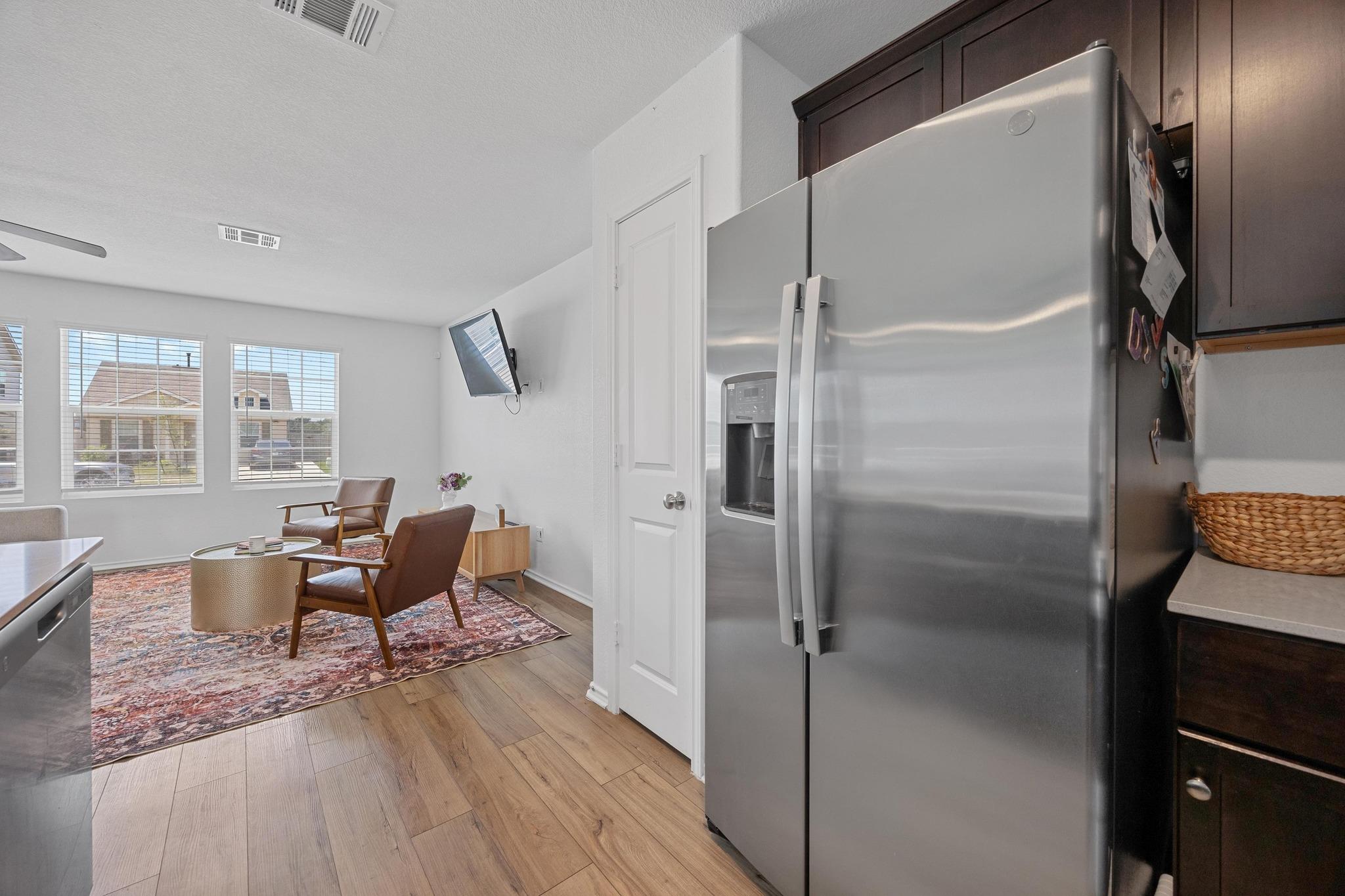 13712 Knights Branch Dr, Elgin, TX 78621