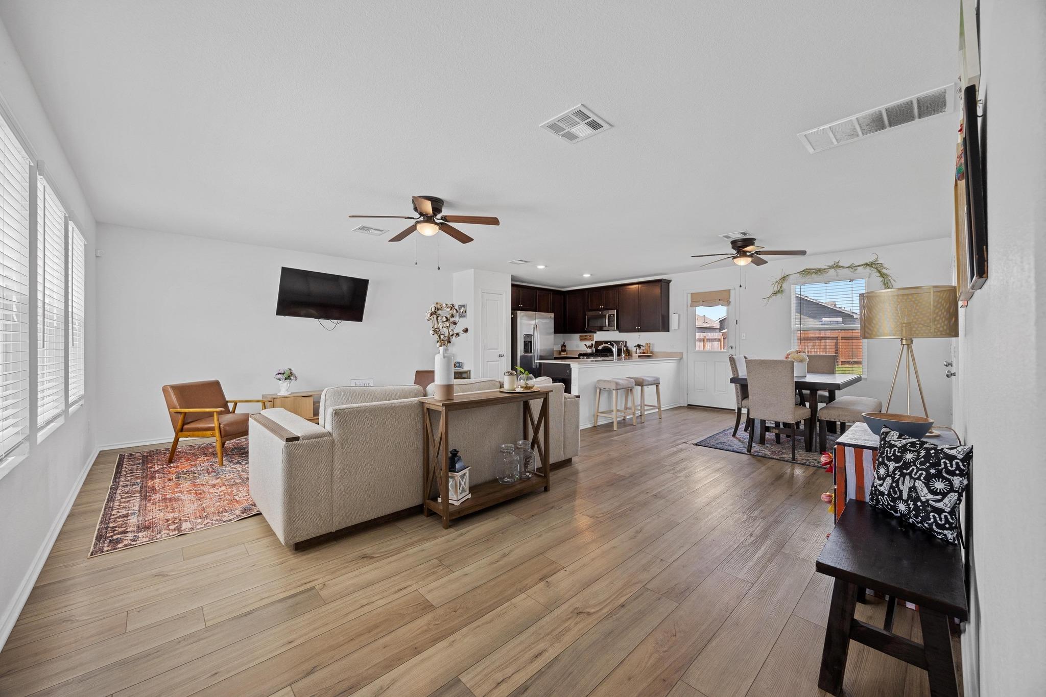 13712 Knights Branch Dr, Elgin, TX 78621