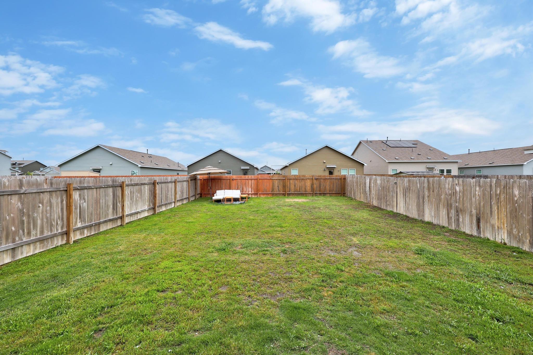 13712 Knights Branch Dr, Elgin, TX 78621