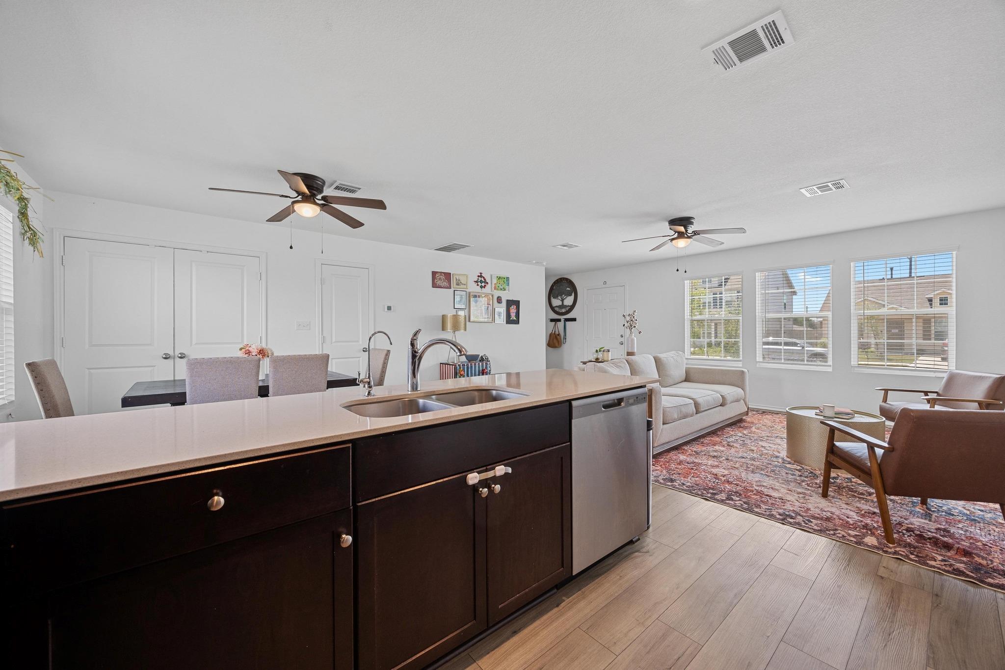 13712 Knights Branch Dr, Elgin, TX 78621