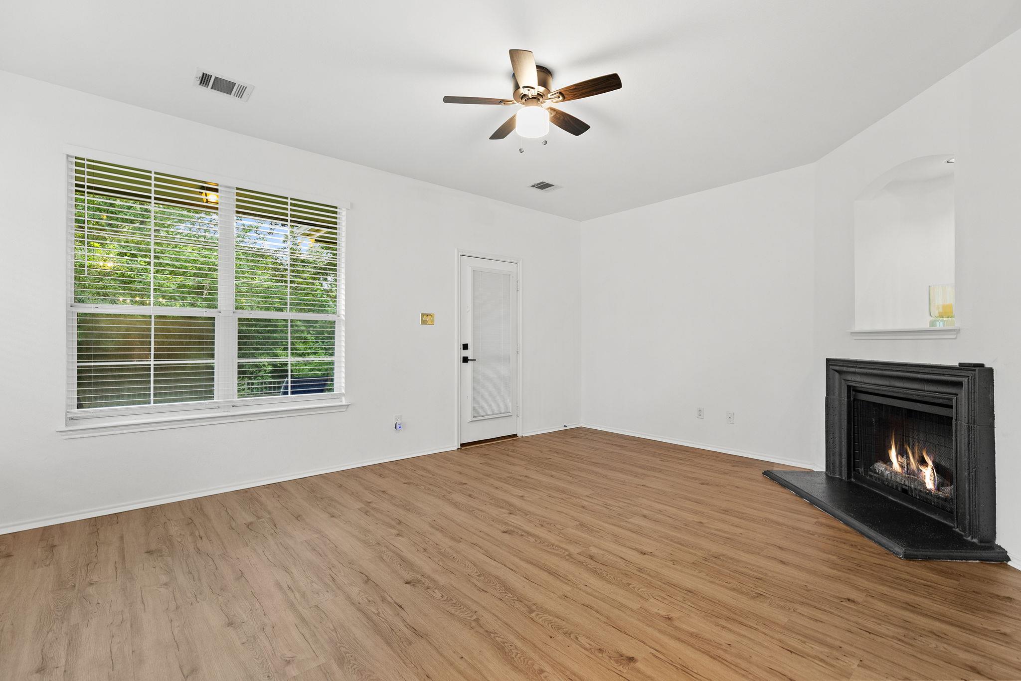 1481 E Old Settlers Blvd # 1503, Round Rock, TX 78664