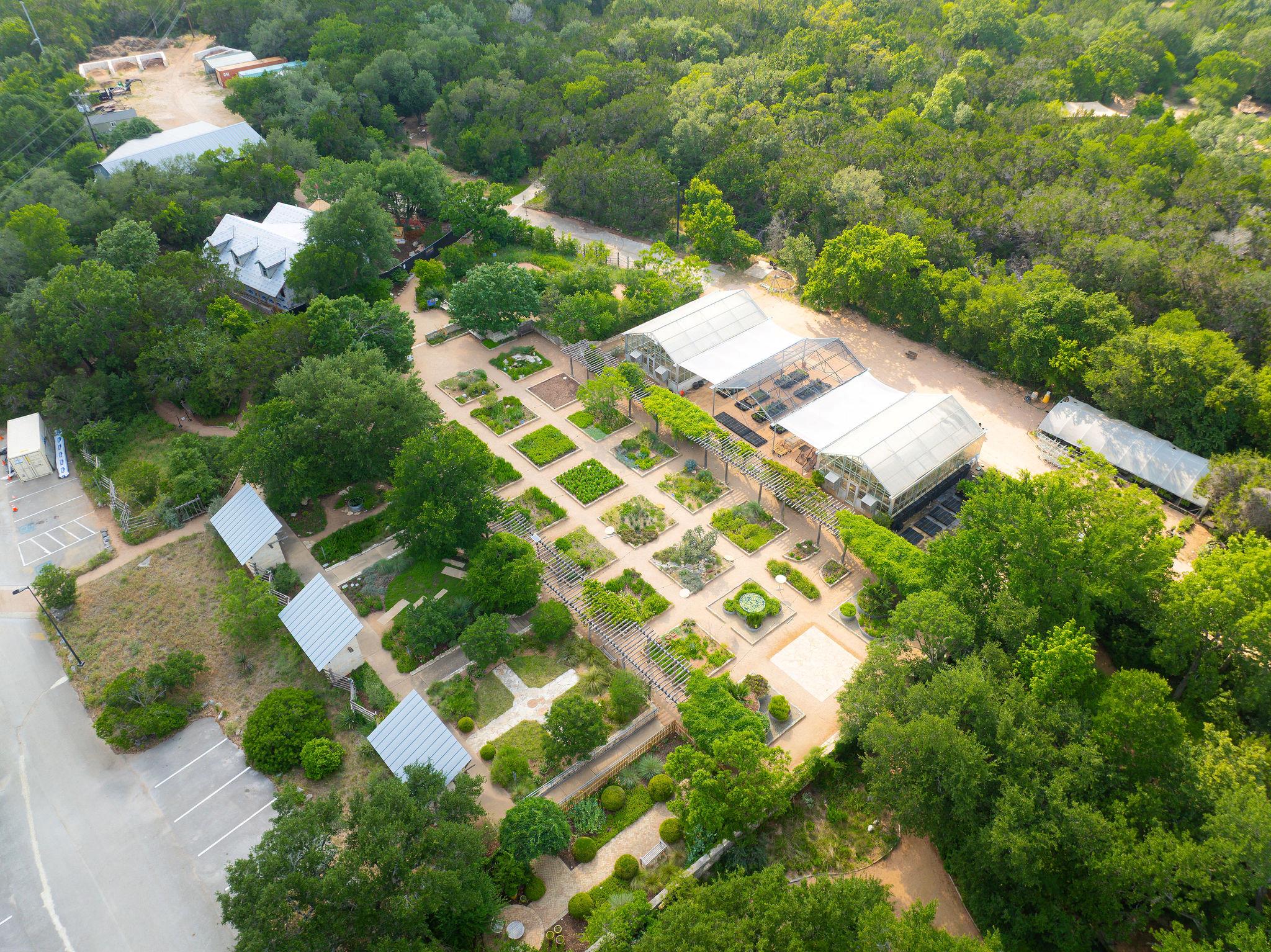 3712 Sawmill Dr, Austin, TX 78749