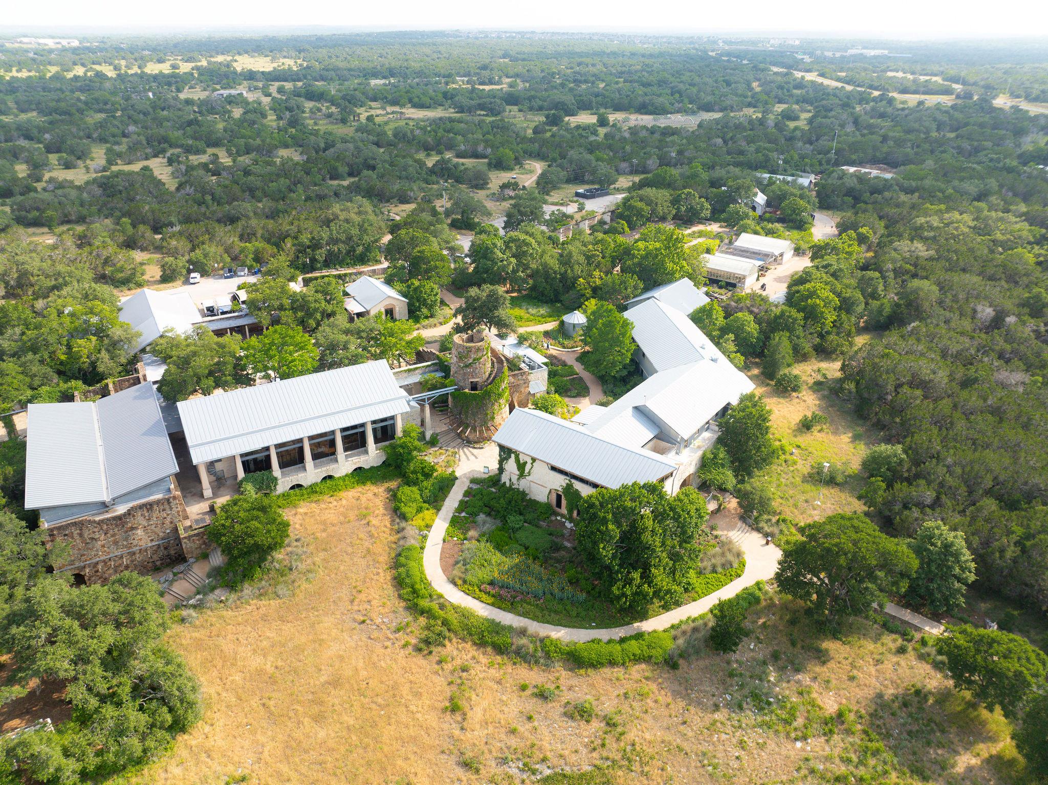 3712 Sawmill Dr, Austin, TX 78749