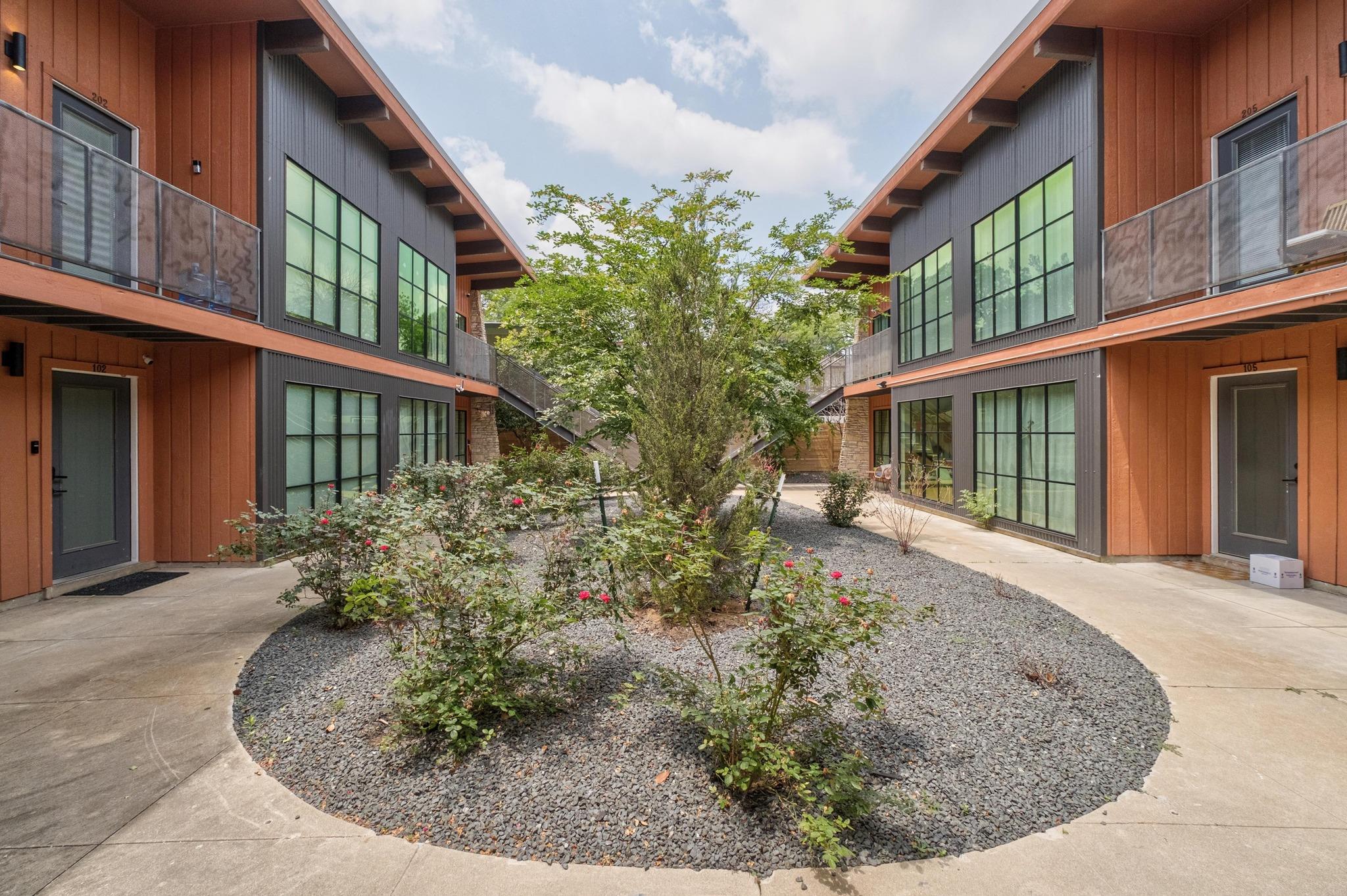 400 E 30th St # 200, Austin, TX 78705