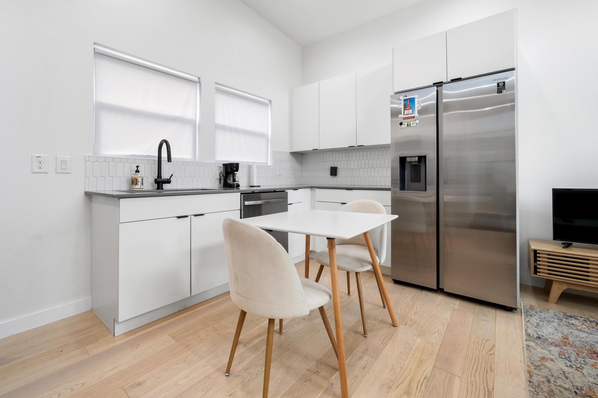 400 E 30th St # 200, Austin, TX 78705