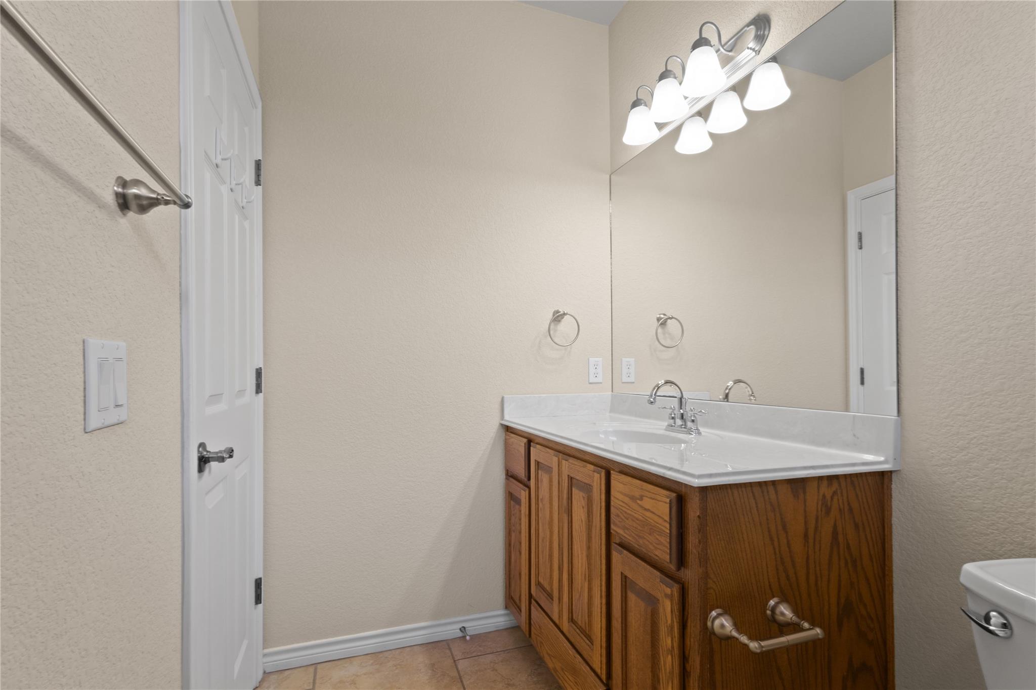 1005 Fort Davis St, Georgetown, TX 78633