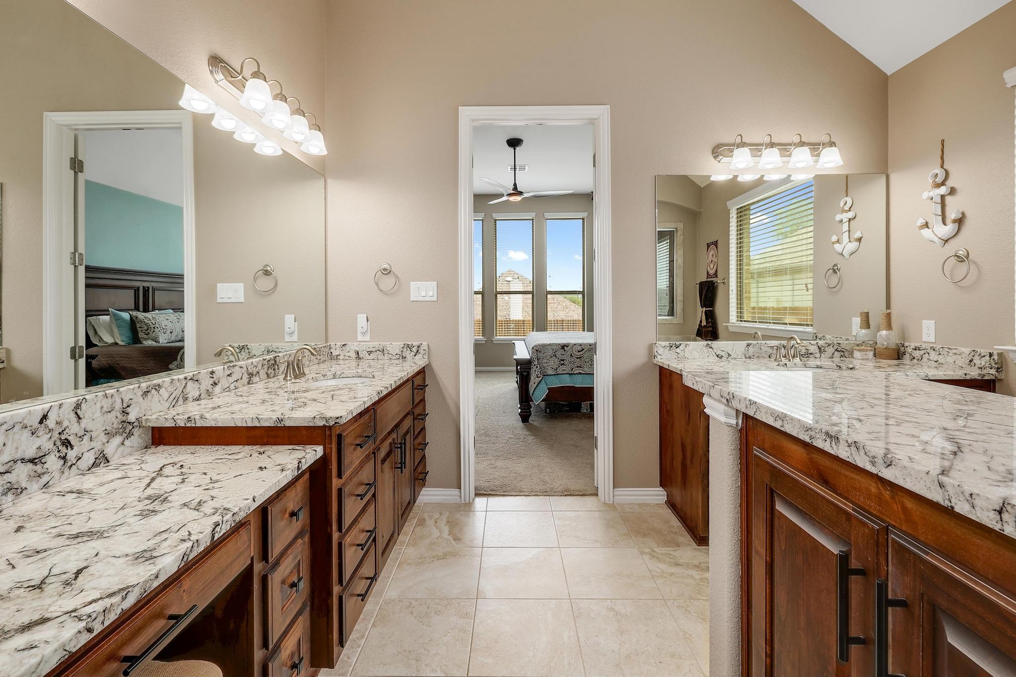 22218 W Cape Travis Bnd, Lago Vista, TX 78645