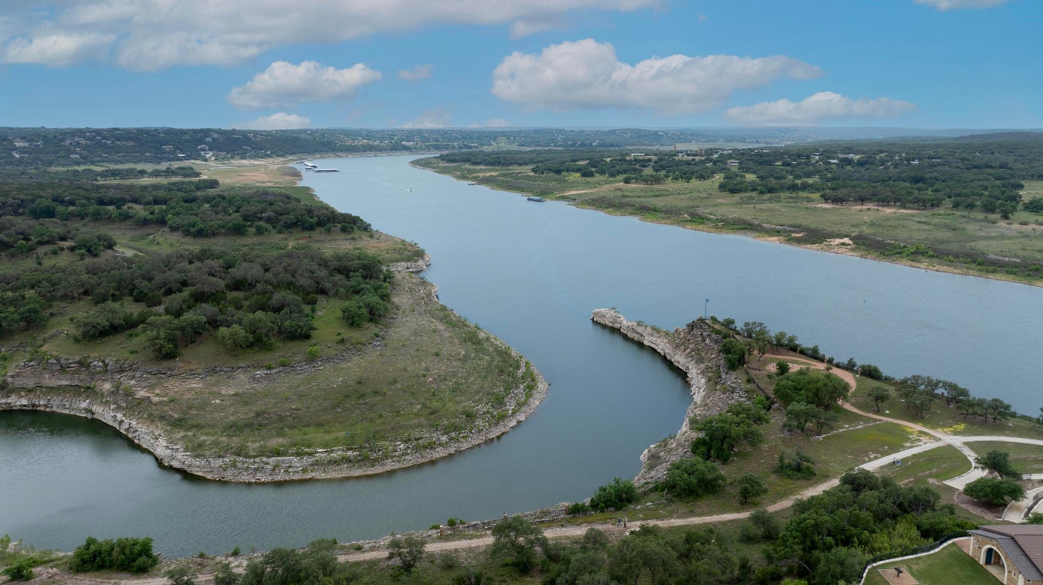 22218 W Cape Travis Bnd, Lago Vista, TX 78645