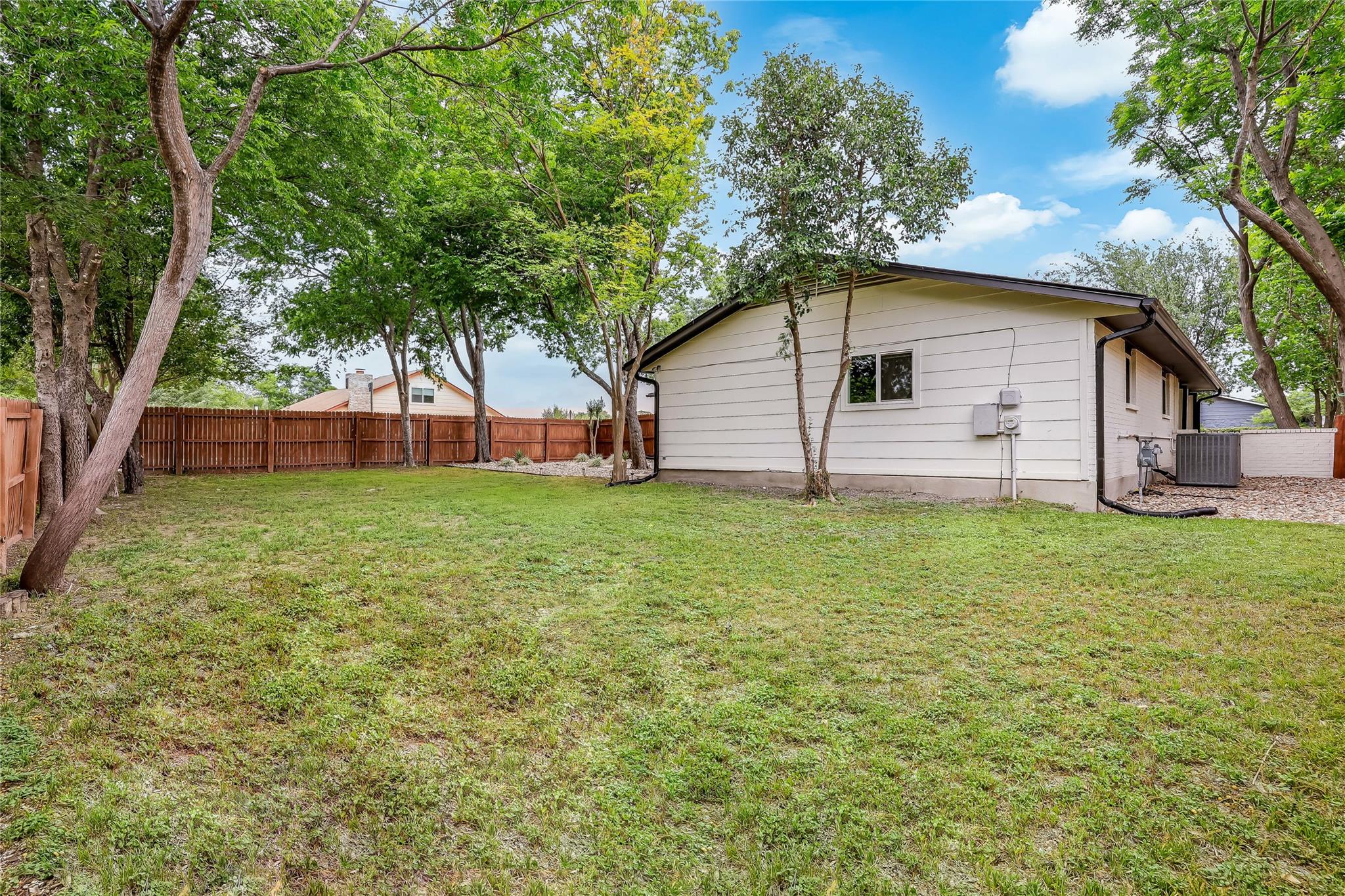 1415 Mearns Meadow Blvd, Austin, TX 78758
