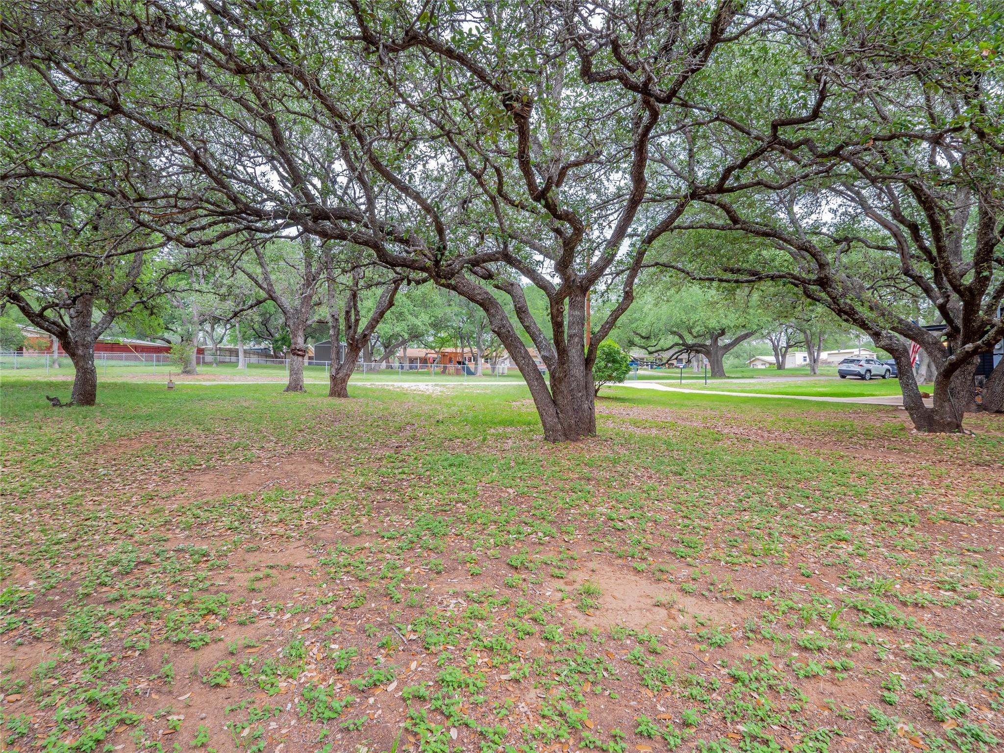 330 Yucca Dr, Kingsland, TX 78639