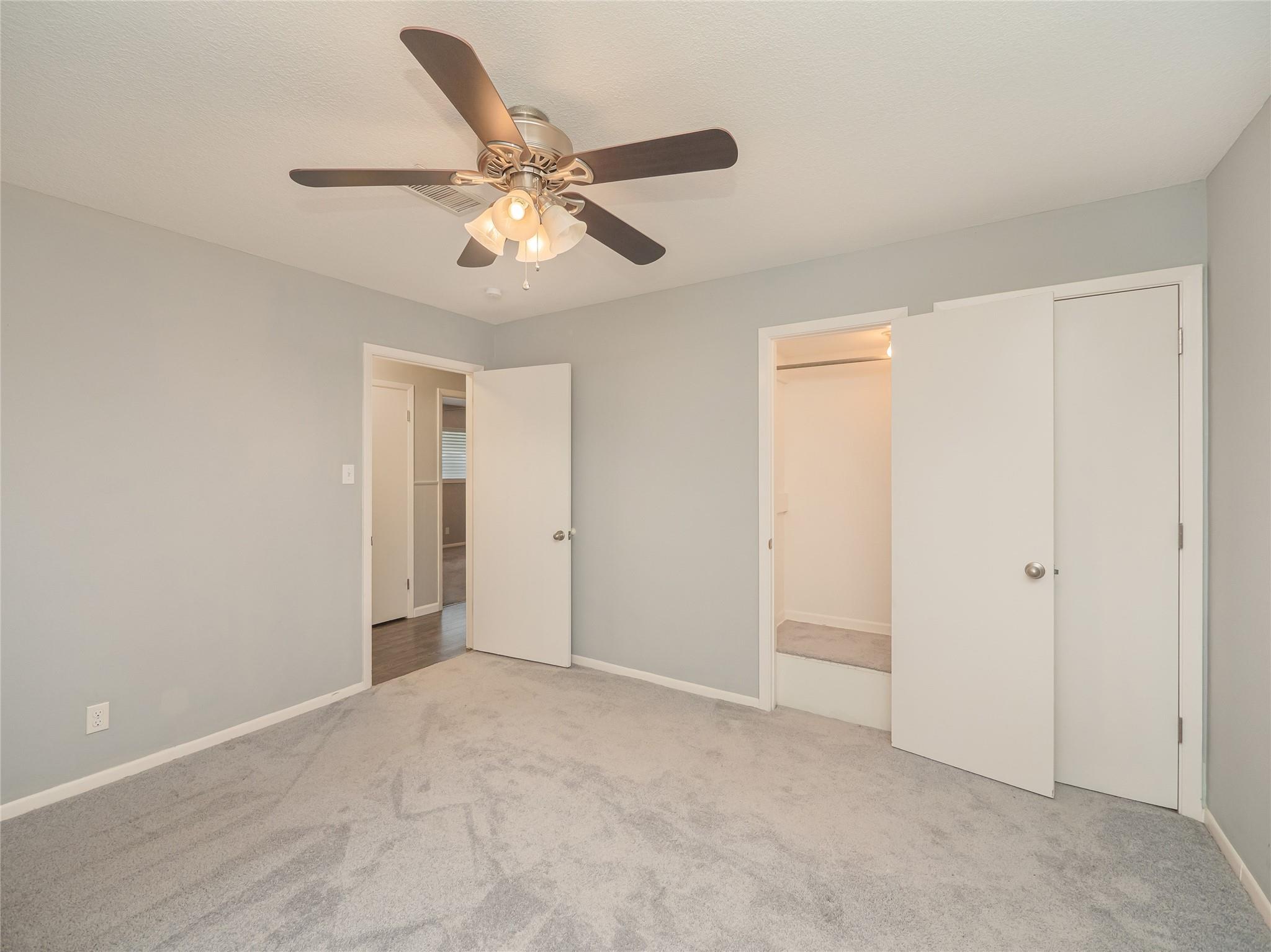 330 Yucca Dr, Kingsland, TX 78639