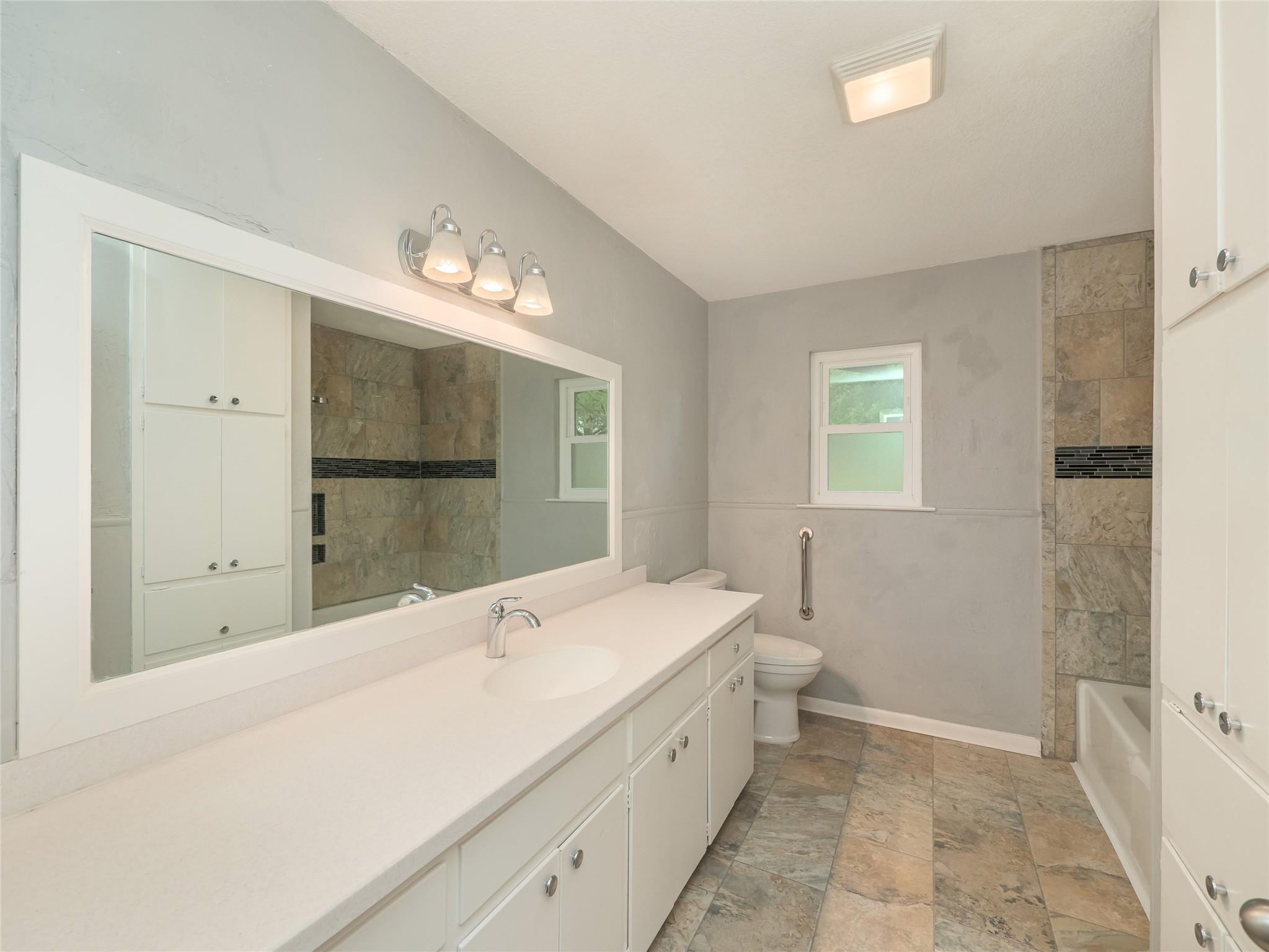 330 Yucca Dr, Kingsland, TX 78639